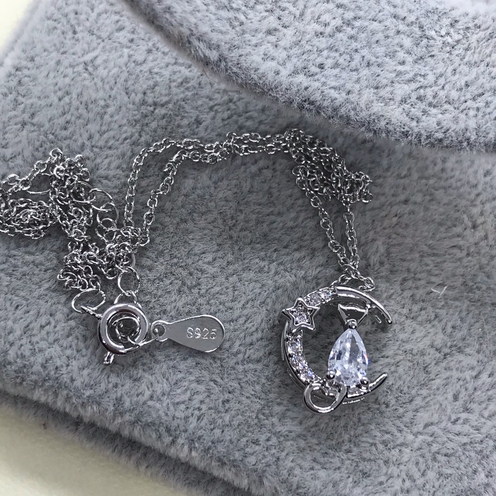 🌟 Sterling Silver 925 Cat Necklace - Picture 2 of 4